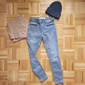 True Skinny Ankle Jeans Grey